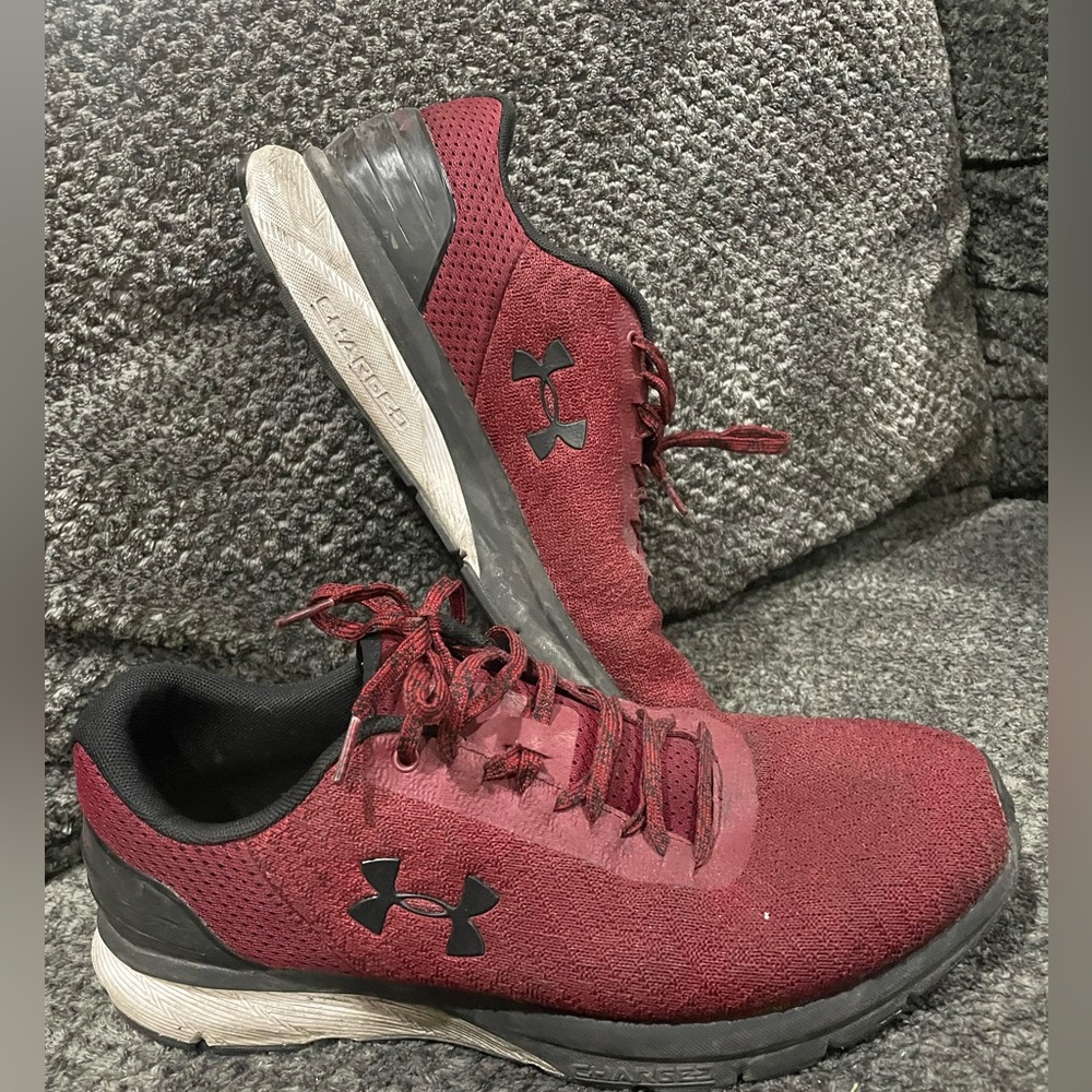 Under Armour Mens Charged Escape 2 size 10